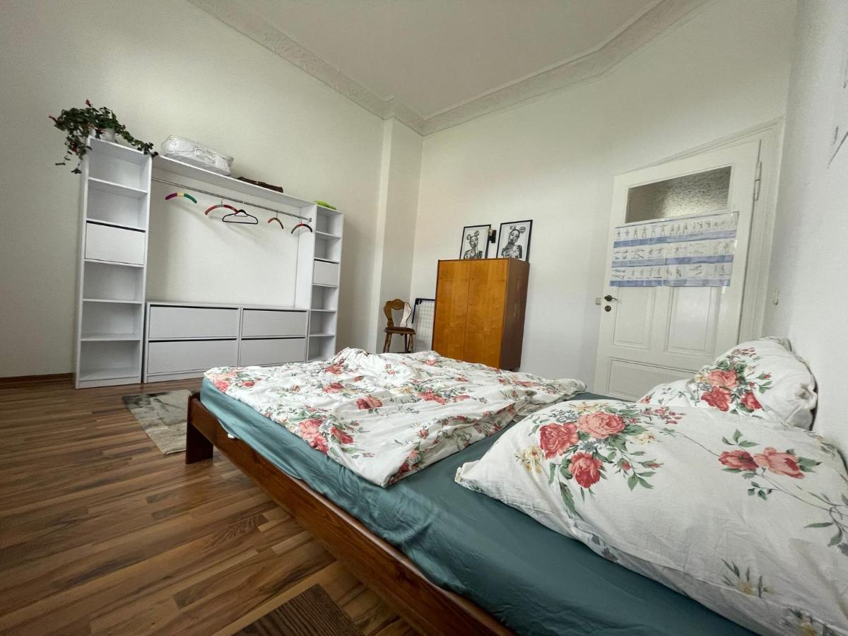 Schone Altbau-Wohnung In Blankenburg Esterno foto